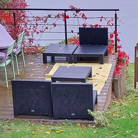 Les Seringats Poissy Extérieur photo